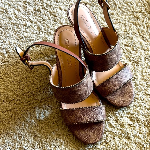 Coach Rylie heeled sandals - Picture 1 of 7